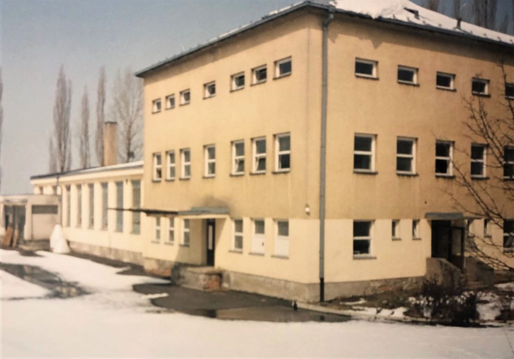 Compra de terrenos y edificios (antigua panadería) en Hutisko – Solanec